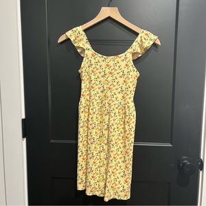 Yellow floral dress. Size girls Large.